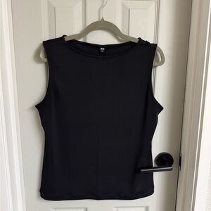 Uniqlo Crepe Jersey Boat Neck Sleeveless T-Shirt Large